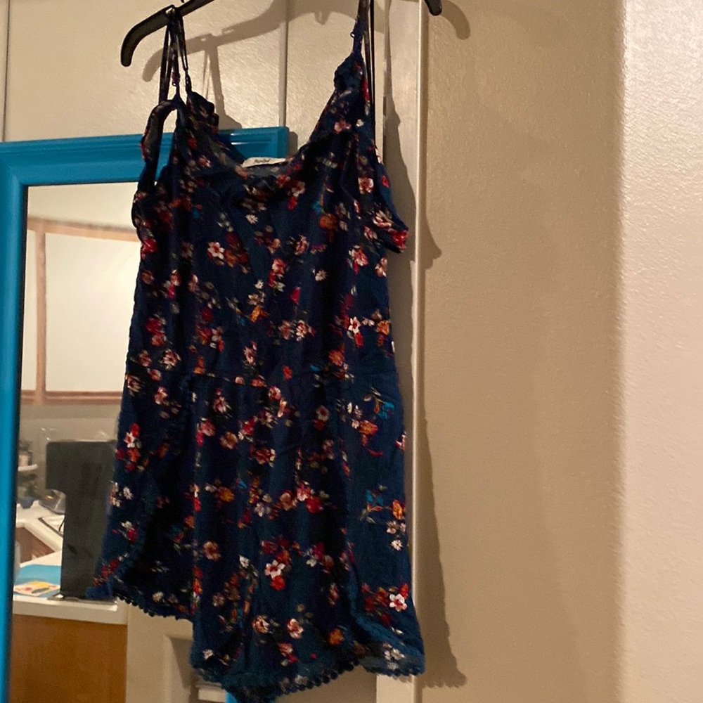 Papaya strappy romper green size M